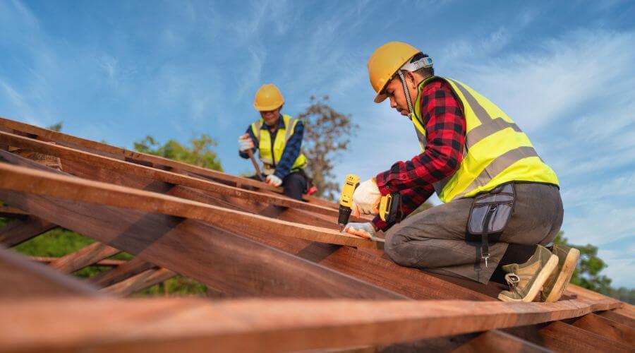 Professional residential roofers in Alton, IA